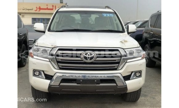 Buy Import Toyota Land Cruiser White Car in Import - Dubai in Clarendon Buy Import Toyota Land Cruiser White Car in Import - Dubai in Clarendon