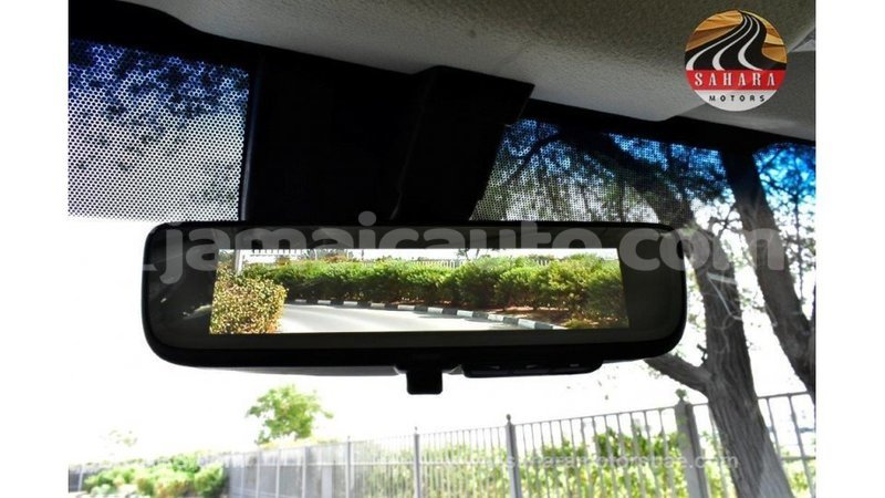 Big with watermark toyota granvia clarendon import dubai 2962