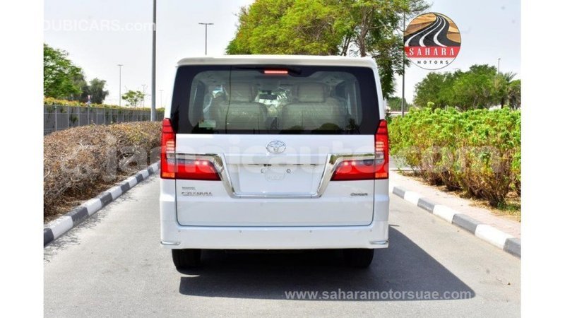 Big with watermark toyota granvia clarendon import dubai 2962