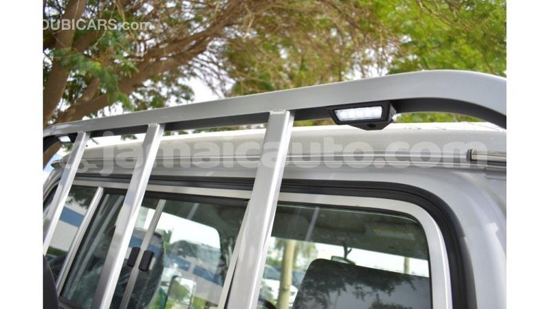 Big with watermark toyota land cruiser clarendon import dubai 2963