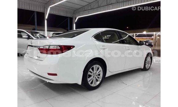 Buy Import Lexus ES White Car in Import - Dubai in Clarendon Buy Import Lexus ES White Car in Import - Dubai in Clarendon