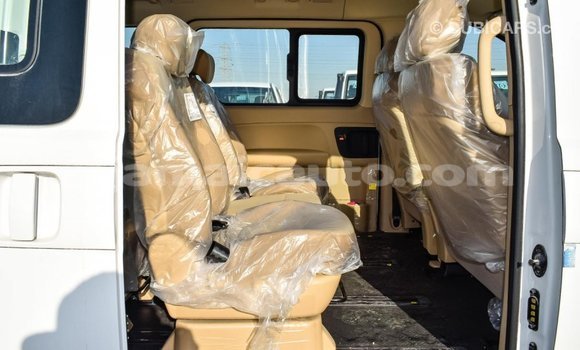 Buy Import Hyundai Accent White Car in Import - Dubai in Clarendon