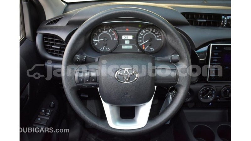 Big with watermark toyota hilux clarendon import dubai 2965