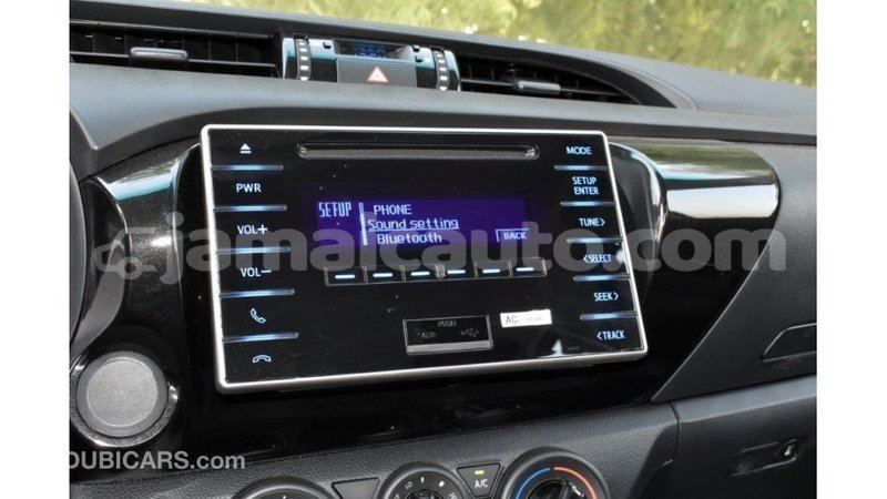 Big with watermark toyota hilux clarendon import dubai 2965