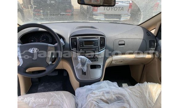 Buy Import Hyundai Accent White Car in Import - Dubai in Clarendon Buy Import Hyundai Accent White Car in Import - Dubai in Clarendon