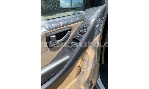 Buy Import Hyundai Accent White Car in Import - Dubai in Clarendon Buy Import Hyundai Accent White Car in Import - Dubai in Clarendon