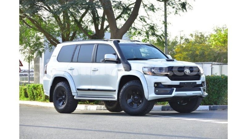 Big with watermark toyota land cruiser clarendon import dubai 2971
