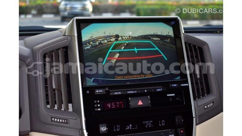 Big with watermark toyota land cruiser clarendon import dubai 2971