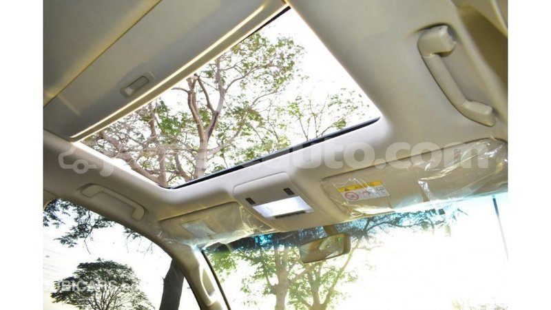 Big with watermark toyota land cruiser clarendon import dubai 2971