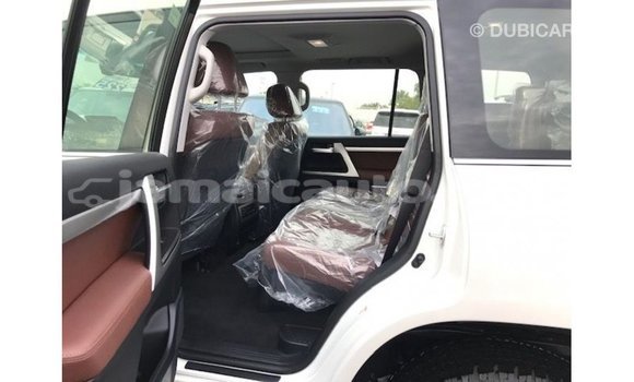 Buy Import Toyota Land Cruiser White Car in Import - Dubai in Clarendon Buy Import Toyota Land Cruiser White Car in Import - Dubai in Clarendon