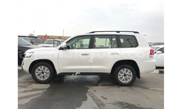 Buy Import Toyota Land Cruiser White Car in Import - Dubai in Clarendon Buy Import Toyota Land Cruiser White Car in Import - Dubai in Clarendon