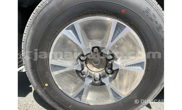 Buy Import Toyota Hiace White Car in Import - Dubai in Clarendon Buy Import Toyota Hiace White Car in Import - Dubai in Clarendon