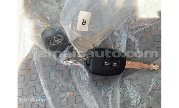 Buy Import Toyota Hiace White Car in Import - Dubai in Clarendon Buy Import Toyota Hiace White Car in Import - Dubai in Clarendon