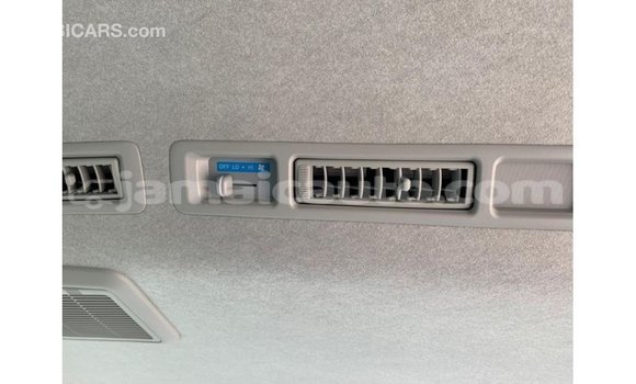 Buy Import Toyota Hiace White Car in Import - Dubai in Clarendon Buy Import Toyota Hiace White Car in Import - Dubai in Clarendon