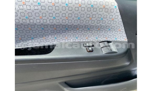 Buy Import Toyota Hiace White Car in Import - Dubai in Clarendon Buy Import Toyota Hiace White Car in Import - Dubai in Clarendon