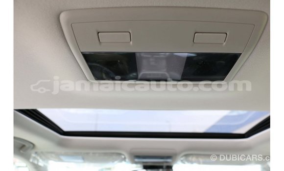 Buy Import Toyota Land Cruiser White Car in Import - Dubai in Clarendon