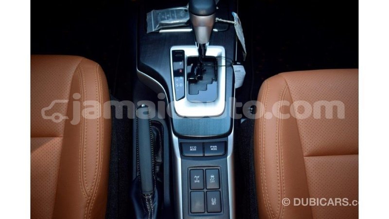 Big with watermark toyota fortuner clarendon import dubai 3004