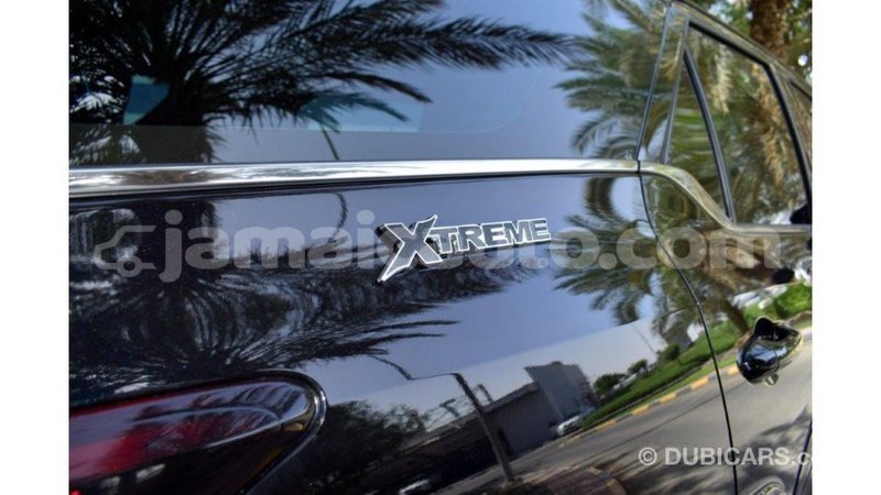 Big with watermark toyota fortuner clarendon import dubai 3004