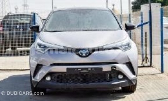 Acheter Import Voiture Toyota C-HR Autre à Import - Dubai, Clarendon Acheter Import Voiture Toyota C-HR Autre à Import - Dubai, Clarendon