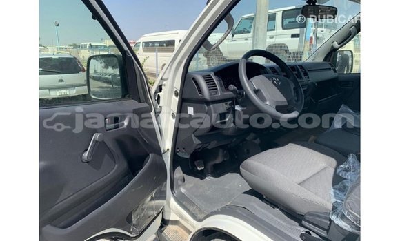 Buy Import Toyota Hiace White Car in Import - Dubai in Clarendon Buy Import Toyota Hiace White Car in Import - Dubai in Clarendon