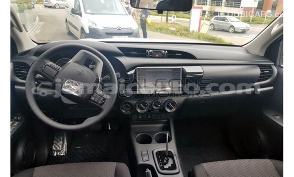 Buy Import Toyota Hilux Brown Car in Import - Dubai in Clarendon Buy Import Toyota Hilux Brown Car in Import - Dubai in Clarendon
