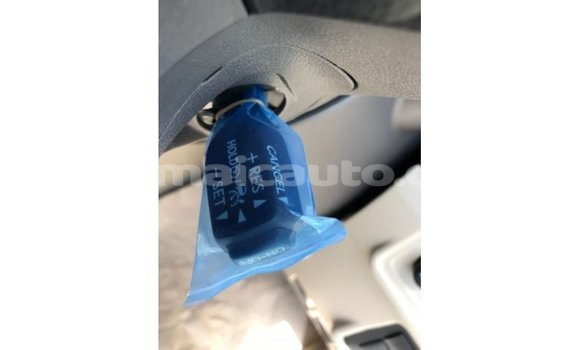 Buy Import Toyota Prado White Car in Import - Dubai in Clarendon Buy Import Toyota Prado White Car in Import - Dubai in Clarendon