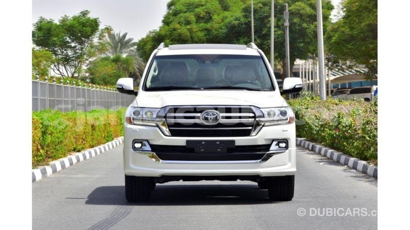 Big with watermark toyota land cruiser clarendon import dubai 3018