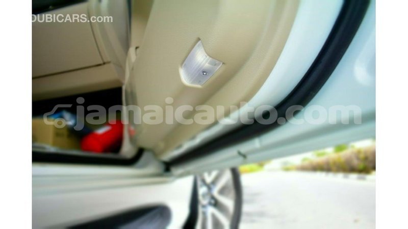 Big with watermark toyota land cruiser clarendon import dubai 3018