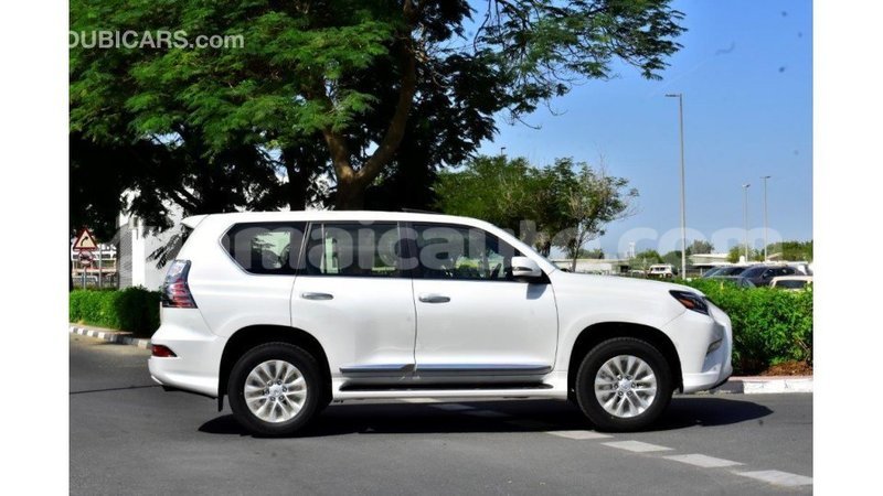 Big with watermark lexus gx clarendon import dubai 3019