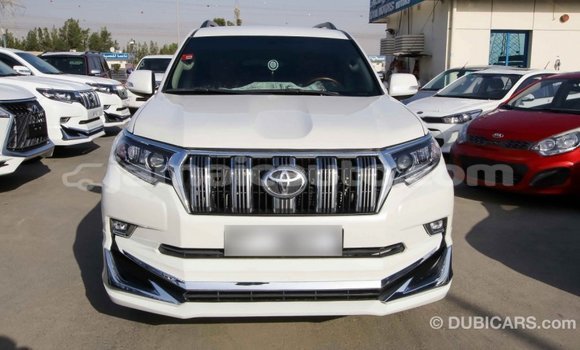 Acheter Import Voiture Toyota Prado Blanc à Import - Dubai, Clarendon Acheter Import Voiture Toyota Prado Blanc à Import - Dubai, Clarendon
