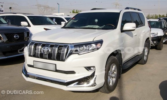 Acheter Import Voiture Toyota Prado Blanc à Import - Dubai, Clarendon Acheter Import Voiture Toyota Prado Blanc à Import - Dubai, Clarendon