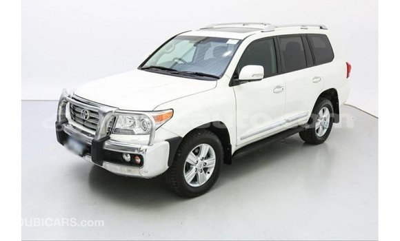 Buy Import Toyota Land Cruiser White Car in Import - Dubai in Clarendon Buy Import Toyota Land Cruiser White Car in Import - Dubai in Clarendon