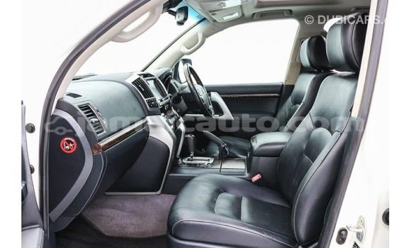 Buy Import Toyota Land Cruiser White Car in Import - Dubai in Clarendon Buy Import Toyota Land Cruiser White Car in Import - Dubai in Clarendon