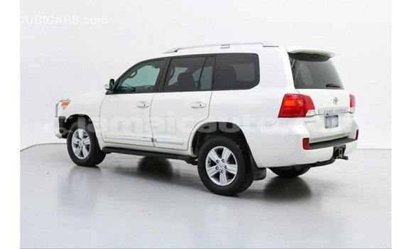 Buy Import Toyota Land Cruiser White Car in Import - Dubai in Clarendon Buy Import Toyota Land Cruiser White Car in Import - Dubai in Clarendon