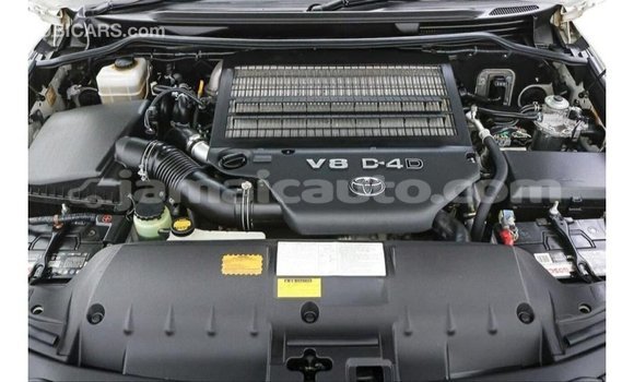 Buy Import Toyota Land Cruiser White Car in Import - Dubai in Clarendon Buy Import Toyota Land Cruiser White Car in Import - Dubai in Clarendon