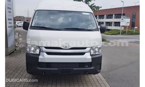 Acheter Import Voiture Toyota Hiace Blanc à Import - Dubai, Clarendon Acheter Import Voiture Toyota Hiace Blanc à Import - Dubai, Clarendon