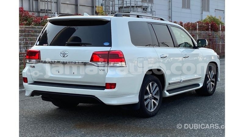 Big with watermark toyota land cruiser clarendon import dubai 3028