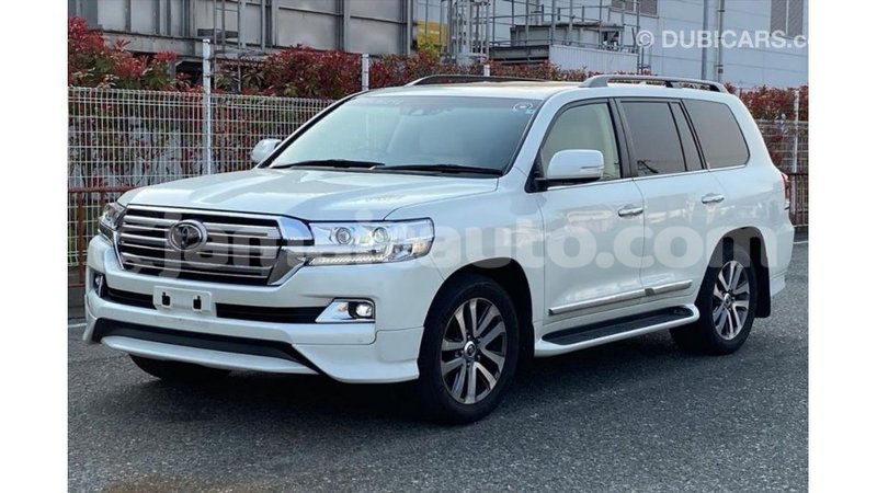 Big with watermark toyota land cruiser clarendon import dubai 3028