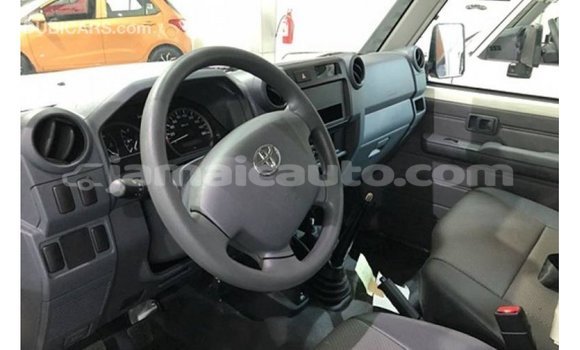 Buy Import Toyota Land Cruiser White Car in Import - Dubai in Clarendon Buy Import Toyota Land Cruiser White Car in Import - Dubai in Clarendon