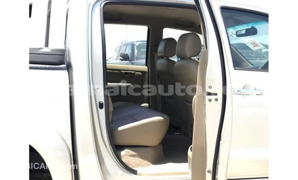 Buy Import Toyota Hilux Other Car in Import - Dubai in Clarendon Buy Import Toyota Hilux Other Car in Import - Dubai in Clarendon