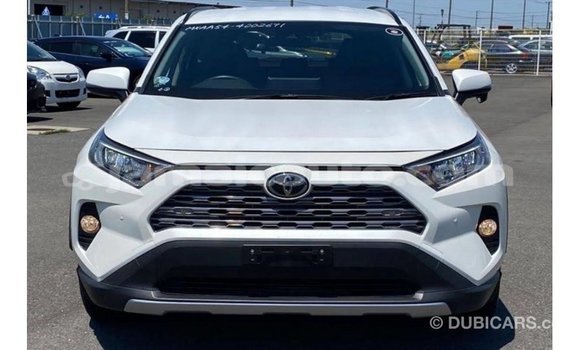 Buy Import Toyota 4Runner White Car in Import - Dubai in Clarendon Buy Import Toyota 4Runner White Car in Import - Dubai in Clarendon