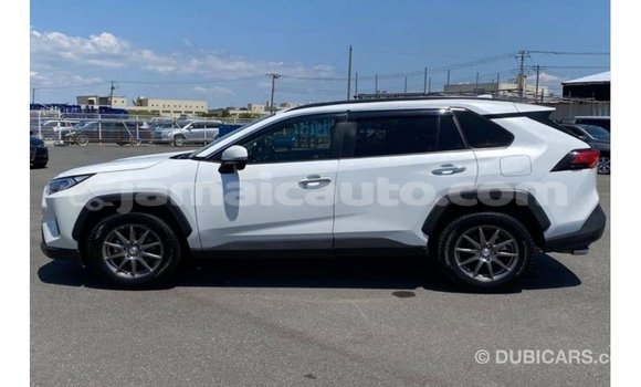 Buy Import Toyota 4Runner White Car in Import - Dubai in Clarendon Buy Import Toyota 4Runner White Car in Import - Dubai in Clarendon