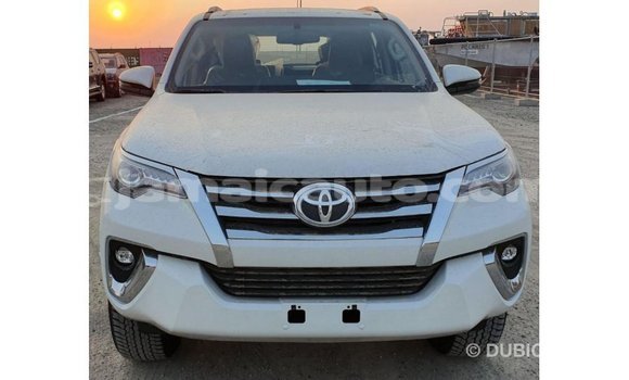Buy Import Toyota Fortuner White Car in Import - Dubai in Clarendon Buy Import Toyota Fortuner White Car in Import - Dubai in Clarendon