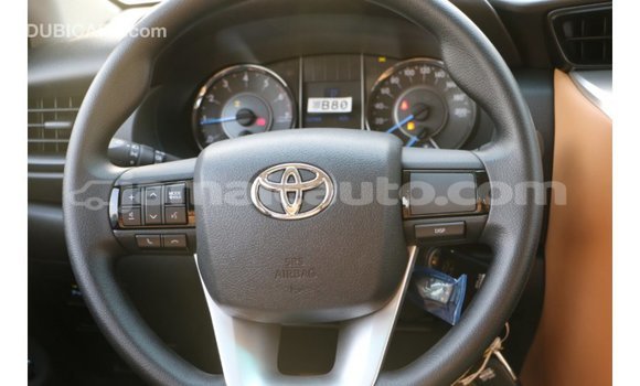 Acheter Import Voiture Toyota Fortuner Noir à Import - Dubai, Clarendon Acheter Import Voiture Toyota Fortuner Noir à Import - Dubai, Clarendon