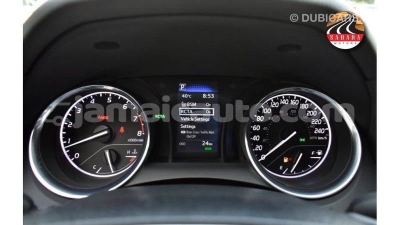 Big with watermark toyota camry clarendon import dubai 3068