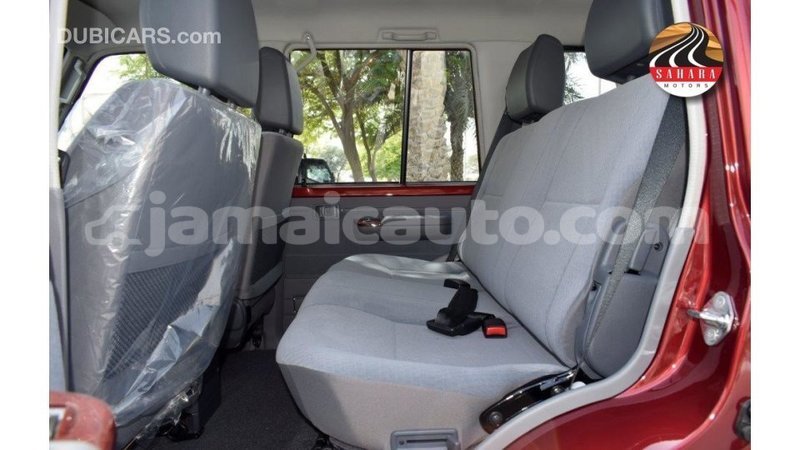 Big with watermark toyota land cruiser clarendon import dubai 3069