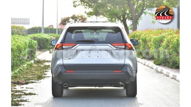 Big with watermark toyota 4runner clarendon import dubai 3070