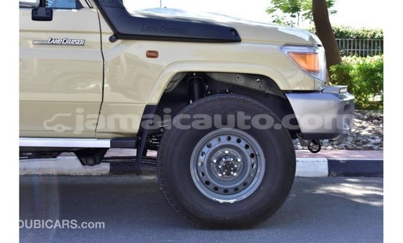 Buy Import Toyota Land Cruiser Beige Car in Import - Dubai in Clarendon Buy Import Toyota Land Cruiser Beige Car in Import - Dubai in Clarendon