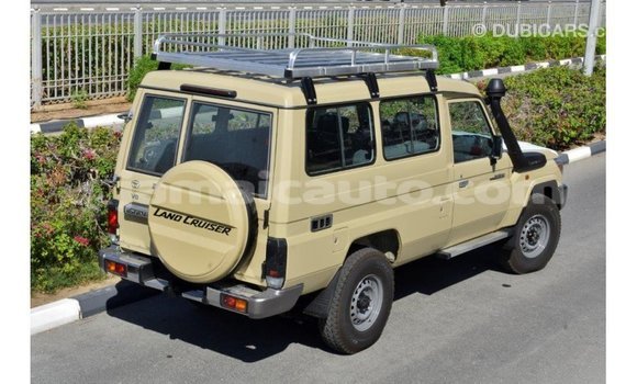 Buy Import Toyota Land Cruiser Beige Car in Import - Dubai in Clarendon Buy Import Toyota Land Cruiser Beige Car in Import - Dubai in Clarendon