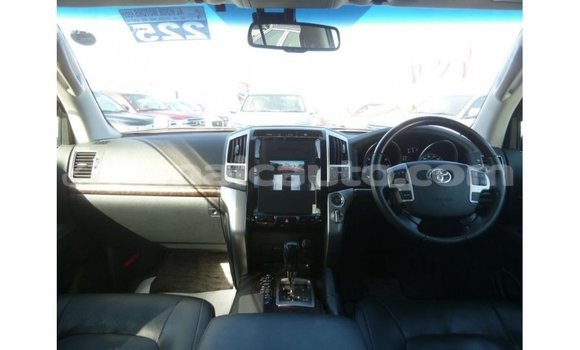 Buy Import Toyota Land Cruiser White Car in Import - Dubai in Clarendon Buy Import Toyota Land Cruiser White Car in Import - Dubai in Clarendon
